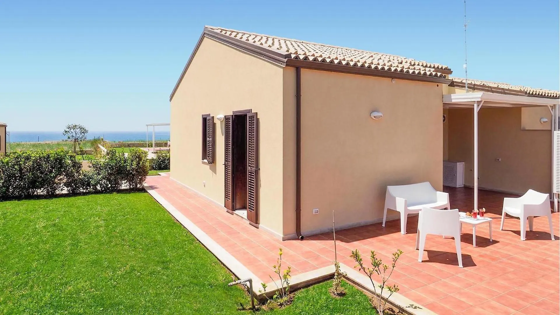 Amazing Home In Marina Di Modica With Kitchen Italy